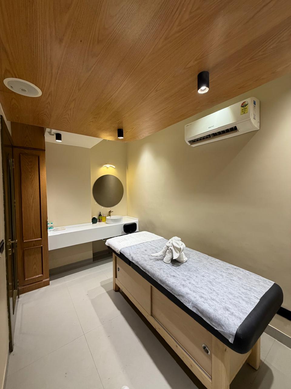 Modern salon interior at Looks Salon Jabalpur